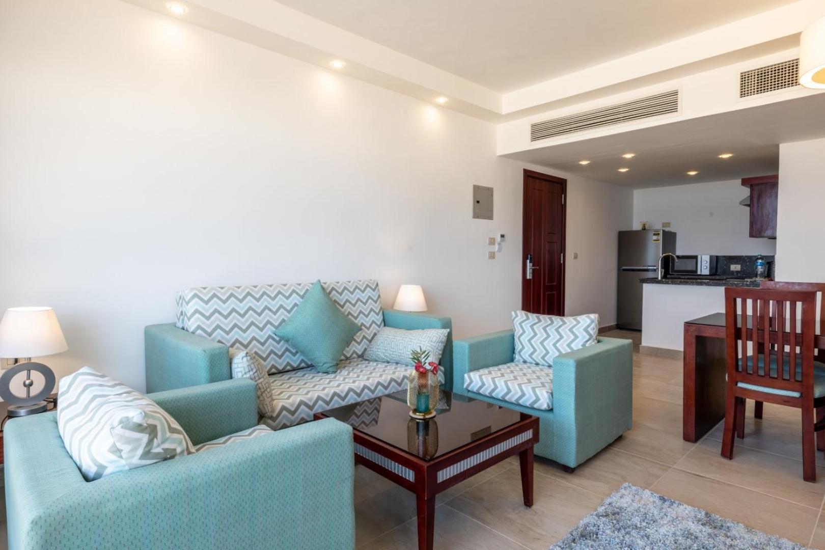 Oyster Bay Beach Resort Abu Dabab Exterior foto