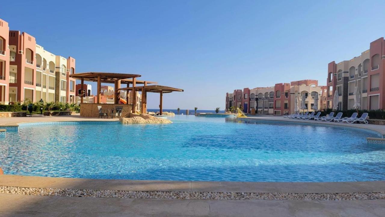 Oyster Bay Beach Resort Abu Dabab Exterior foto